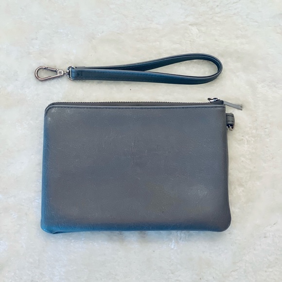 MATT & NAT grey leather clutch purse with wrist strap - Picture 5 of 5